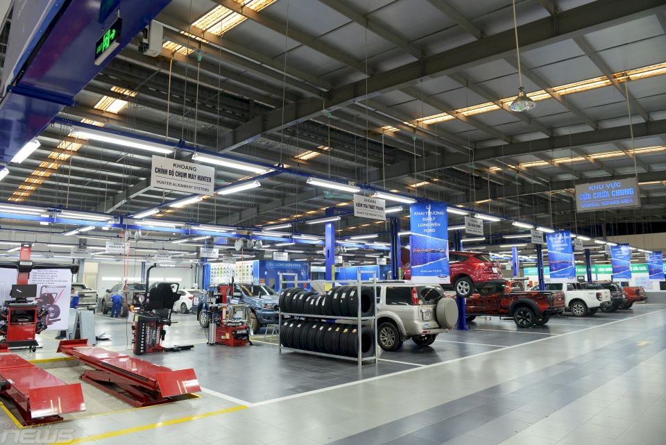 ford long bien 2 Giới Thiệu